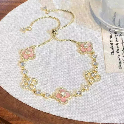Bracelet Fleur Rose · Quatre Pétales