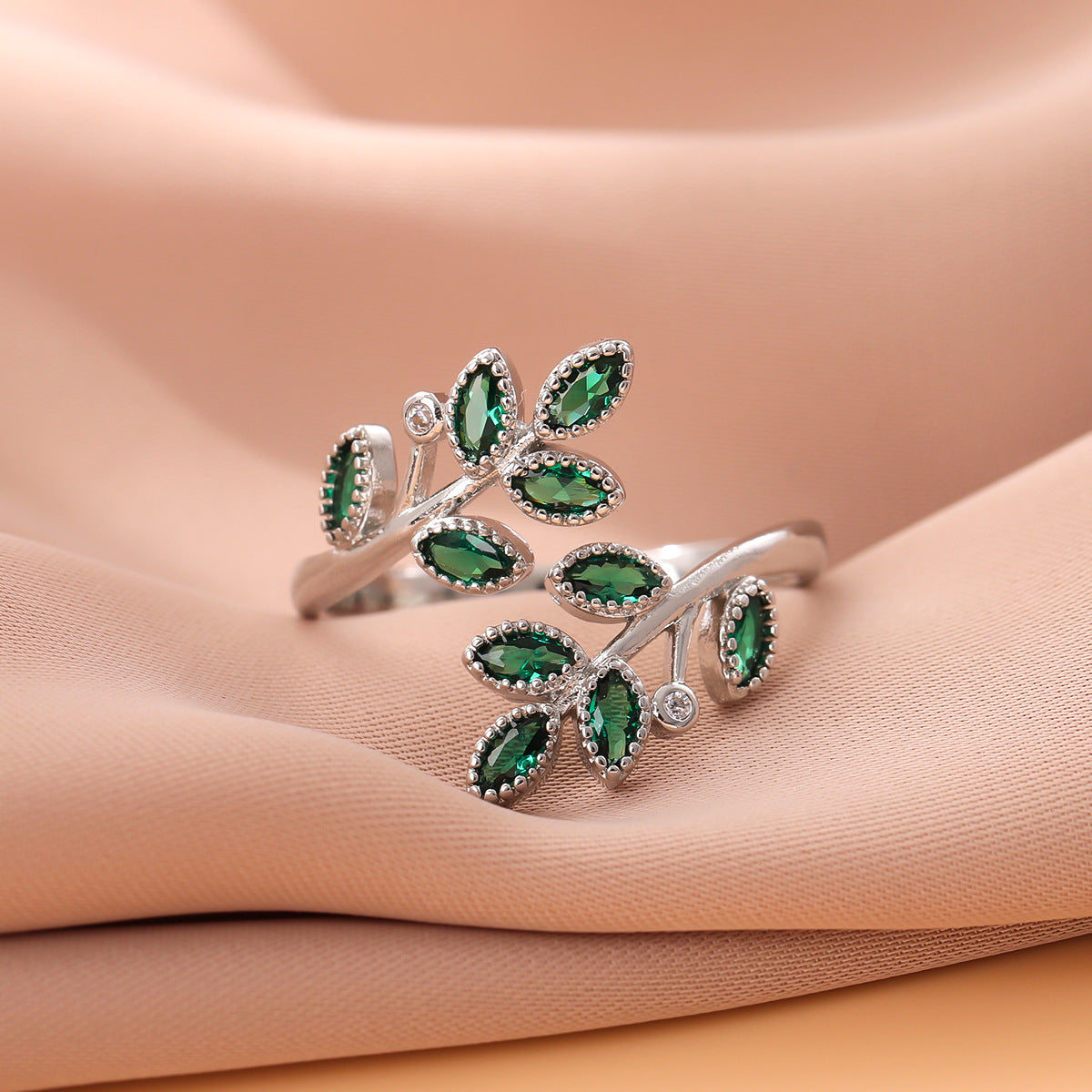 Bague Feuilles Ajustable · Éclat Vert