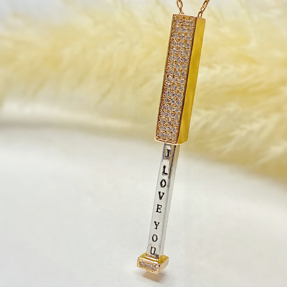 Collier Cylindre Télescopique Secret « I Love You » Pavé Diamant en Acier Inoxydable 316L - Vue 3 · Caelia Paris
