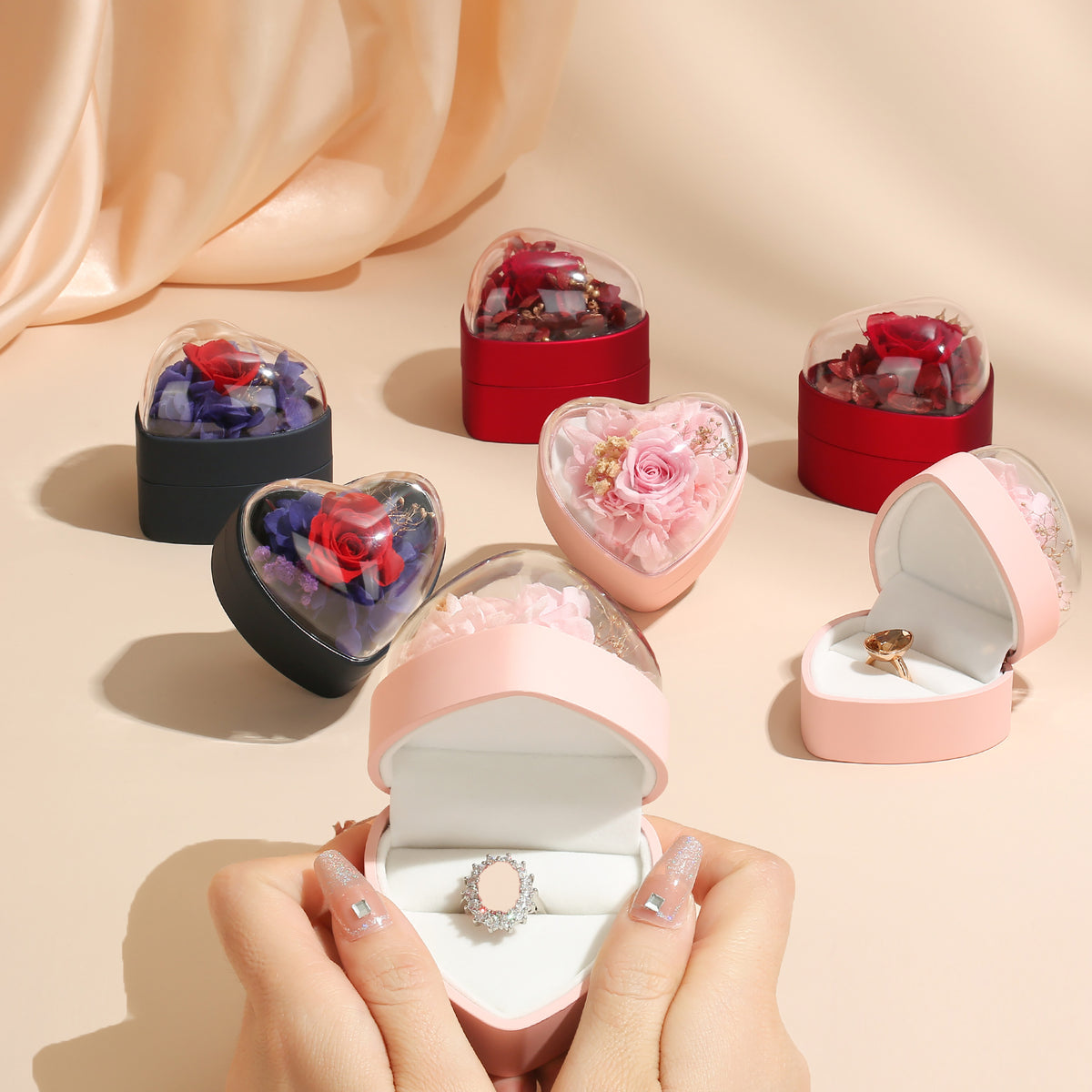 Heart-shaped ring box, single ring box