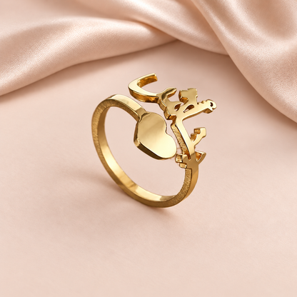 Bague Prénom Personnalisée Ajustable — fond satin beige rosé