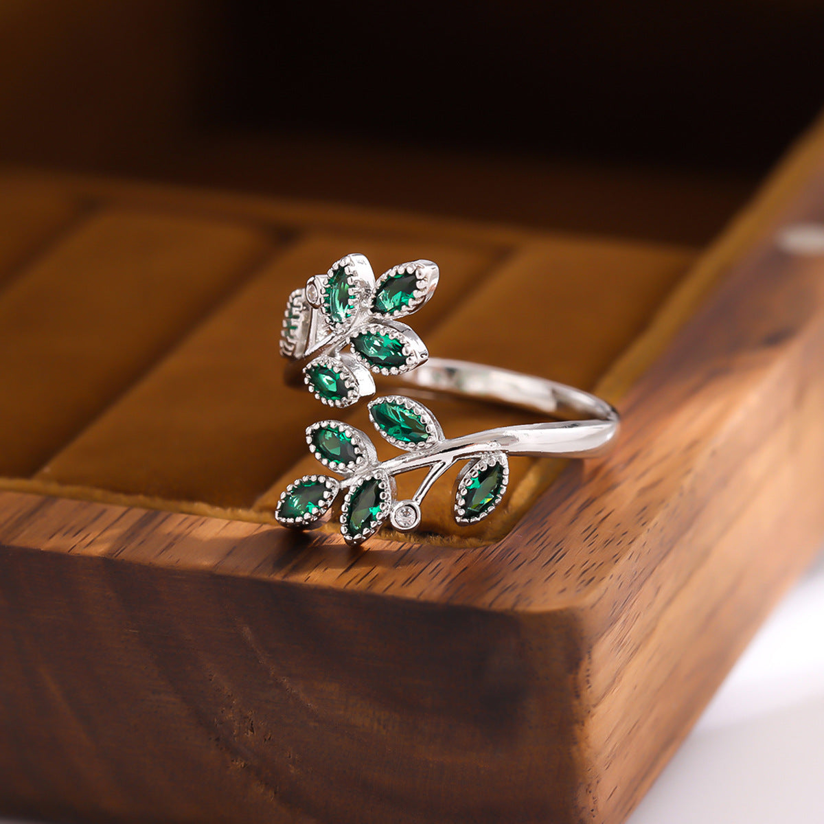 Bague Feuilles Ajustable · Éclat Vert