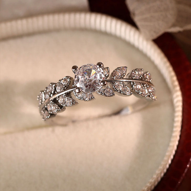 Bague Feuille · Zircon Argenté