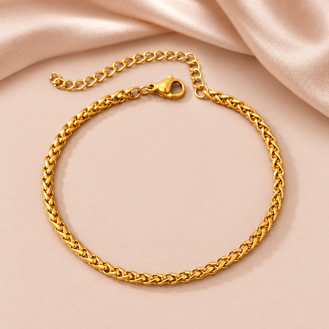 Bracelet Homme · Chaîne Fine en Acier sur fond satin beige rosé